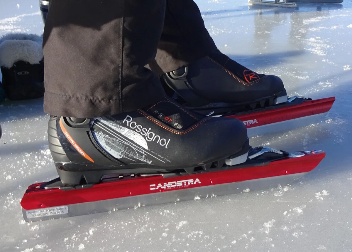 Matkauiskudel ei ole vaja pidevat võistlusteritust, kuid korralikult teritatud tera muudab jääl liikumise kindlamaks ja sujuvamaks. Õige teritus aitab uisul par